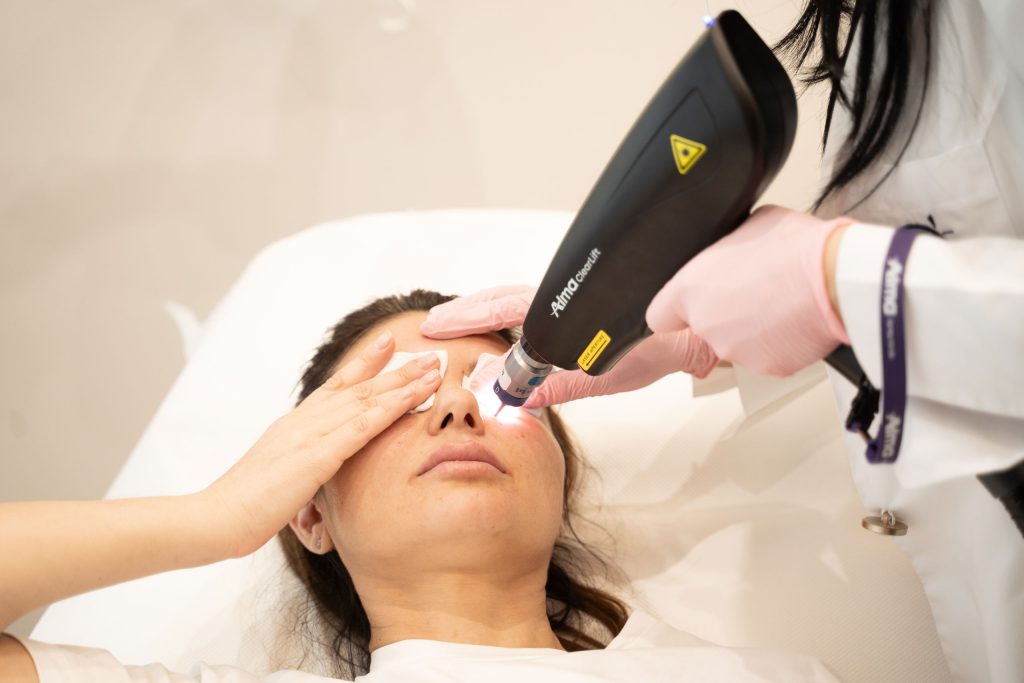 tratament melasma alma clealift skinmed clinic
